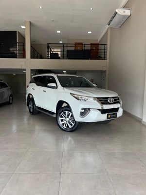 Toyota Hilux SW4