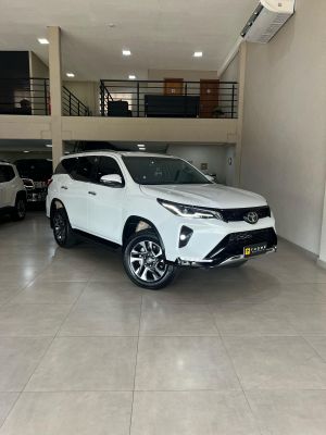 Toyota Hilux SW4