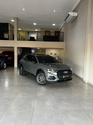 Audi Q3 Black S Line 2021
