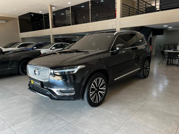 Volvo XC90 Plus 2023
