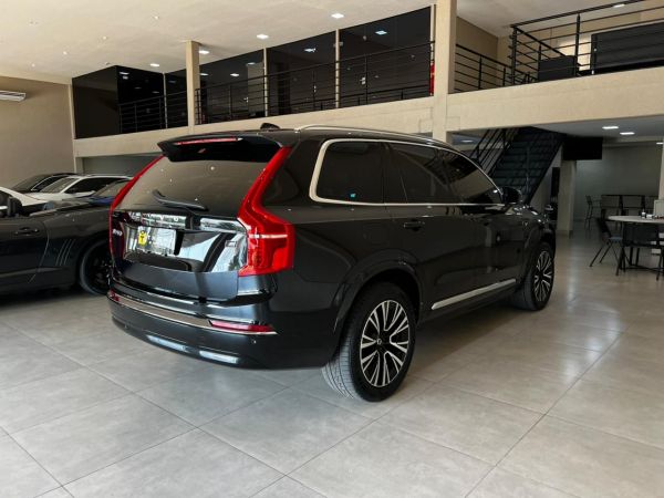 Volvo XC90 Plus 2023