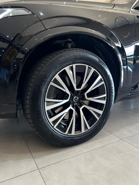 Volvo XC90 Plus 2023