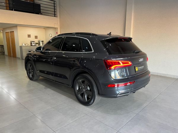 Audi Q5 S-Line 2020