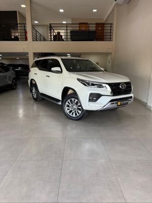 Toyota SW4
